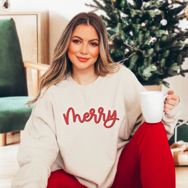 Merry Sweatshirt Christmas Sweatshirt Merry Crewneck Fleece Pullover Sweatshirt Holiday Women's Sweatshirt Puff Text Embossed Merry Shirt