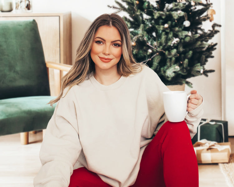 Merry Sweatshirt Christmas Sweatshirt Merry Crewneck Fleece Pullover Sweatshirt Holiday Women's Sweatshirt Puff Text Embossed Merry Shirt