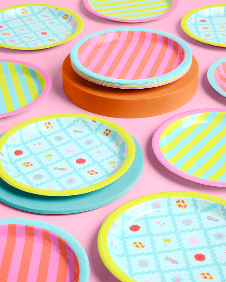 Pool Party Plates - 12 paper plates