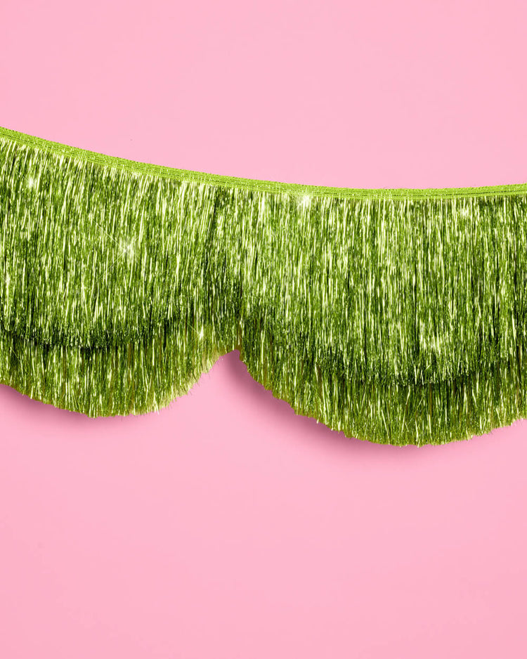 Limelight Scallop Fringe - scalloped banner