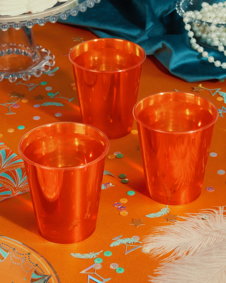 Showgirl Cups - 16 plastic cups