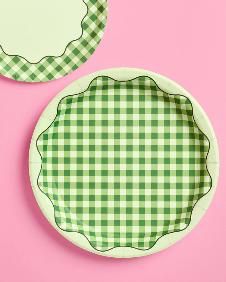 Country Club Plates - 9in Paper Plates