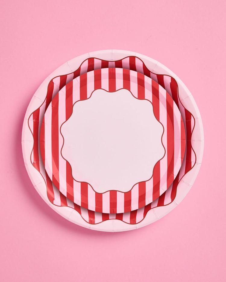 Candy Stripe Plates Set - 32 Plates