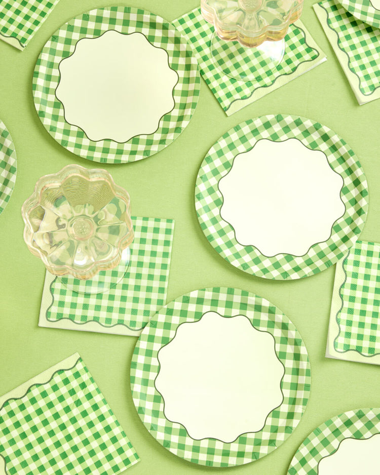 Country Club Plates - 7in Paper Plates