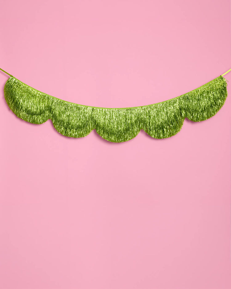 Limelight Scallop Fringe - scalloped banner