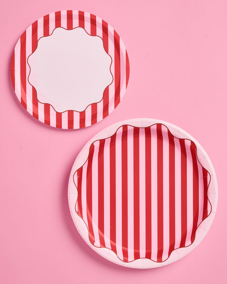 Candy Stripe Plates Set - 32 Plates